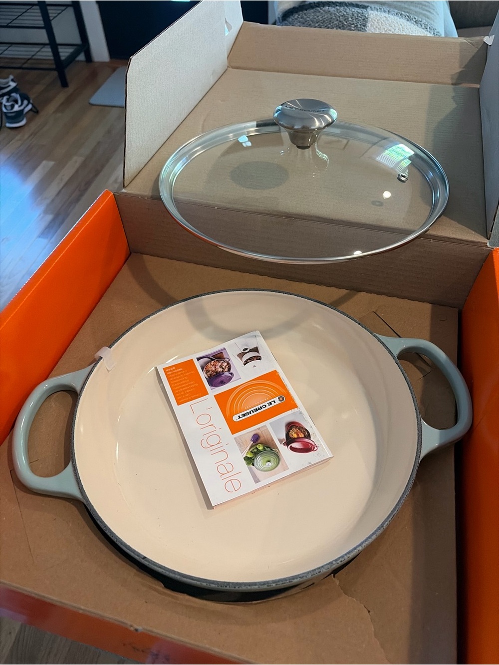 Le Creuset Enameled Cast Iron Signature Round Braiser with Glass Lid 2.25 Quart